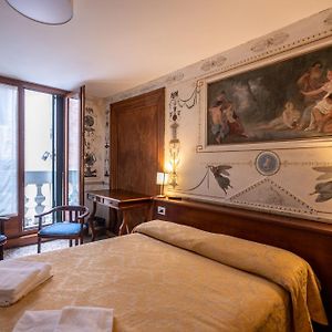 Camera deluxe con letto king size